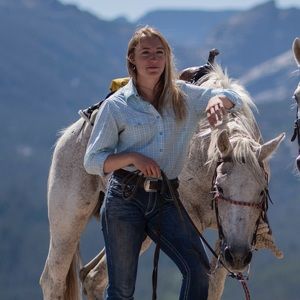 Meet your Posher, Ashley